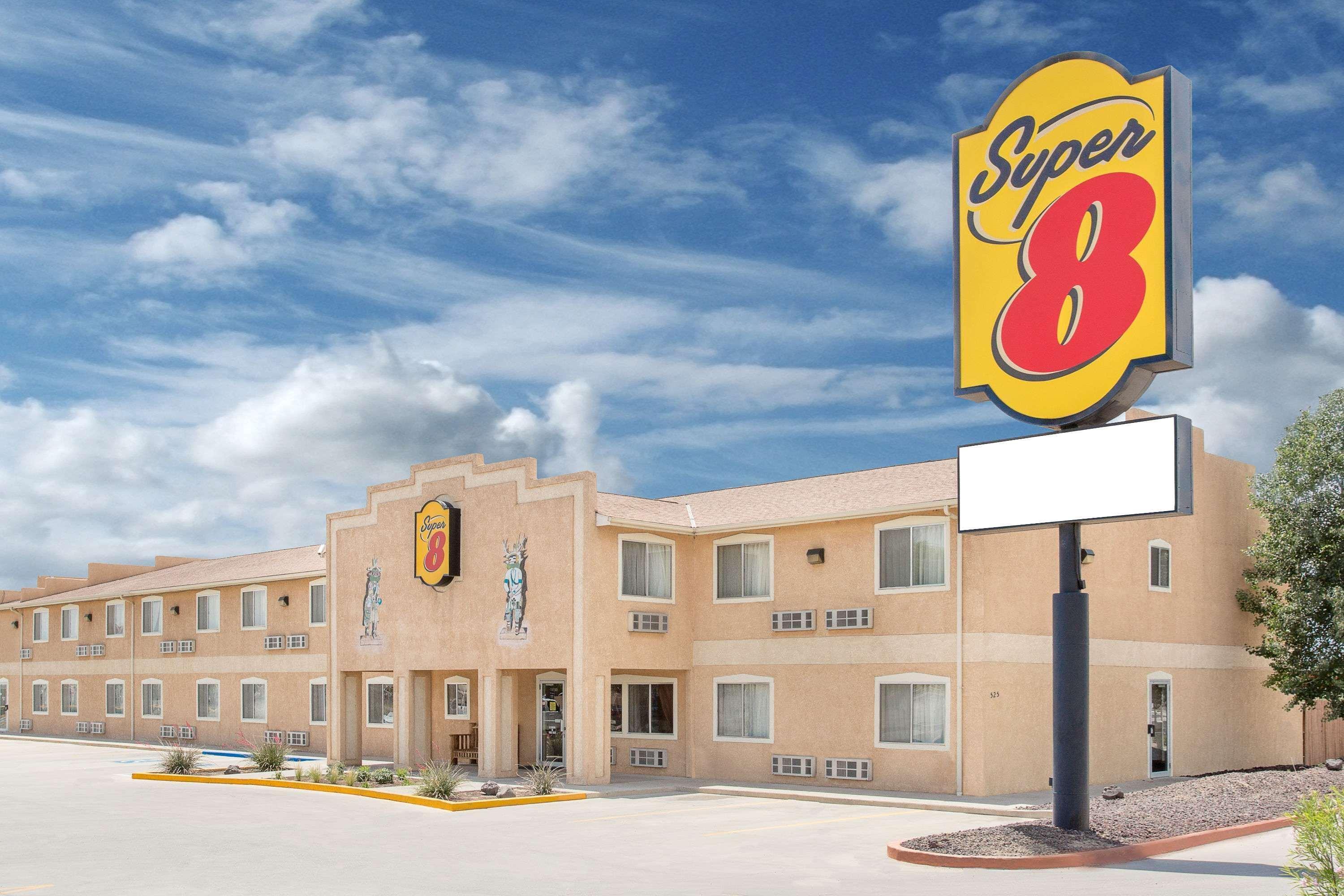 Super 8 By Wyndham Bloomfield Hotel Bagian luar foto