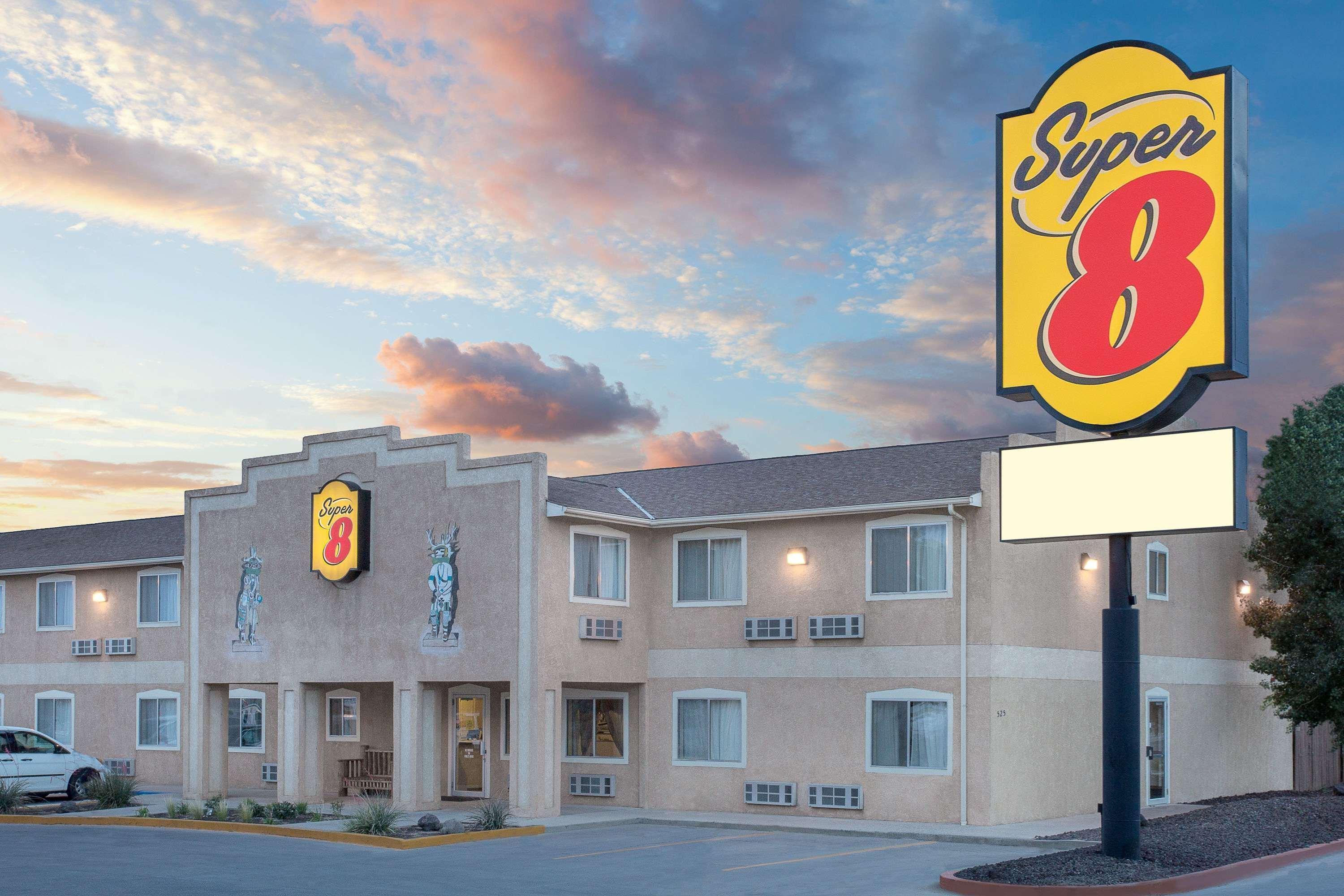 Super 8 By Wyndham Bloomfield Hotel Bagian luar foto